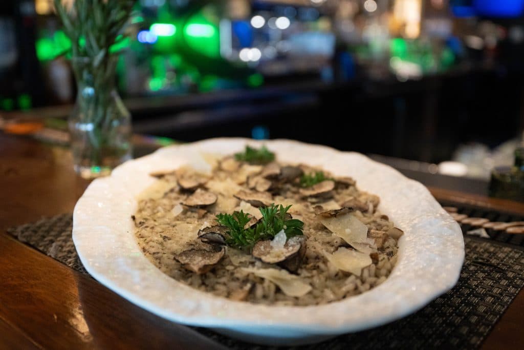 Ocean Drive Italian Restaurant with a View: Dining by the Sea at Pelican Restaurant